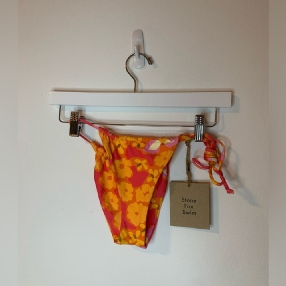NWT Stone Fox Swim River Bikini Bottom Lei Lei Orange Pink Floral Medium